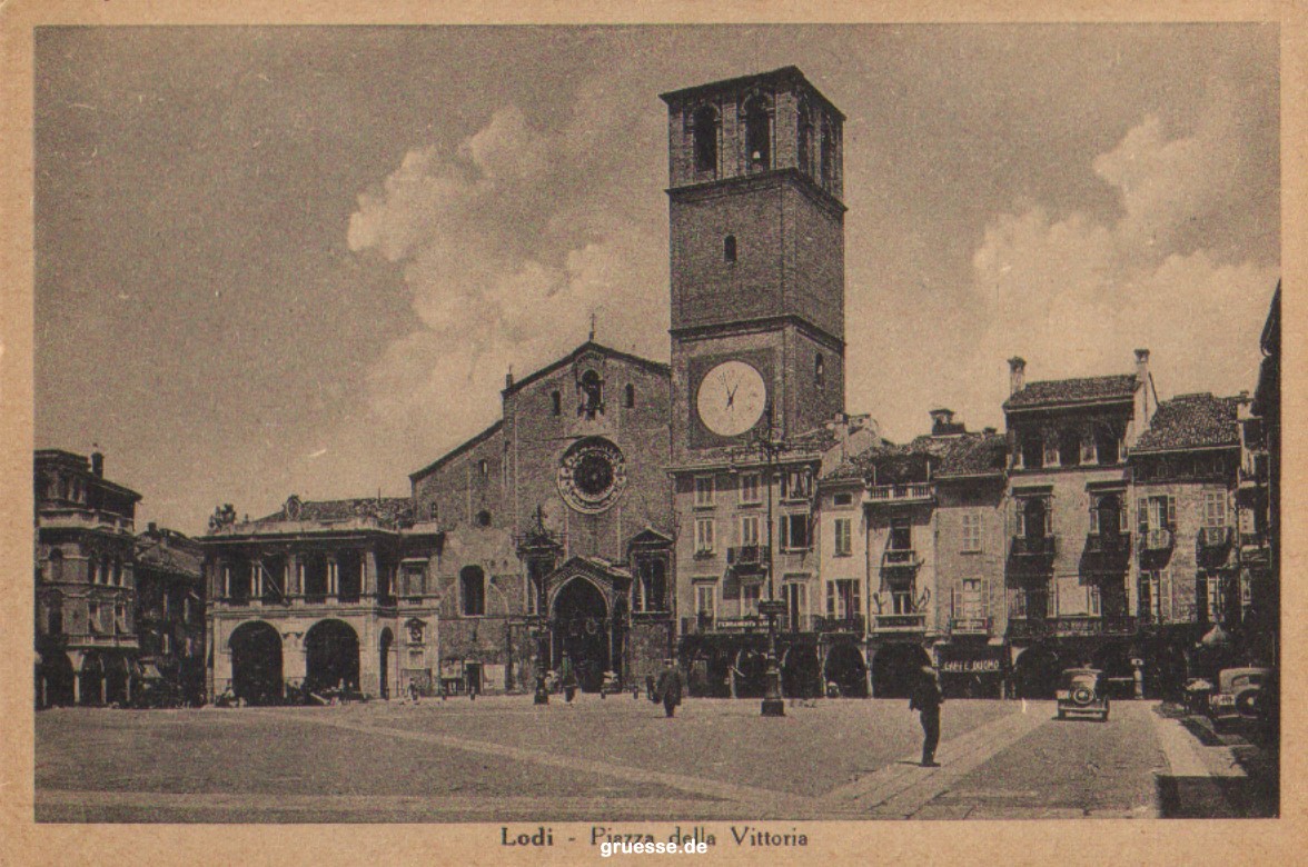 lodi_piazza_della_vittoria_1924